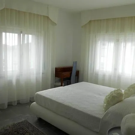 Bed Adelaide