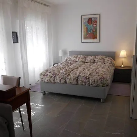 ベッド・アンド・ブレックファスト Bed Adelaide Cividale del Friuli